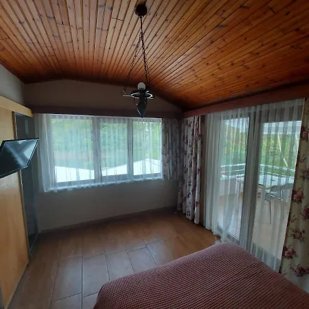 Gunes Hotel *