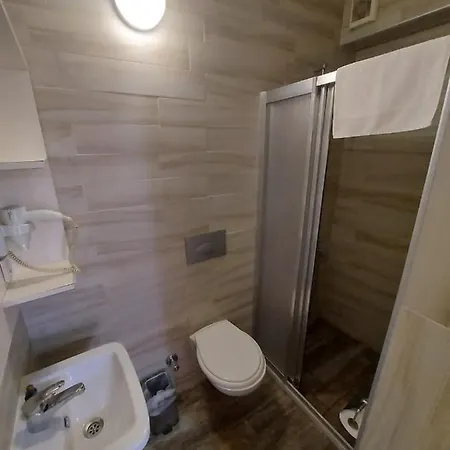 Hotel Gunes